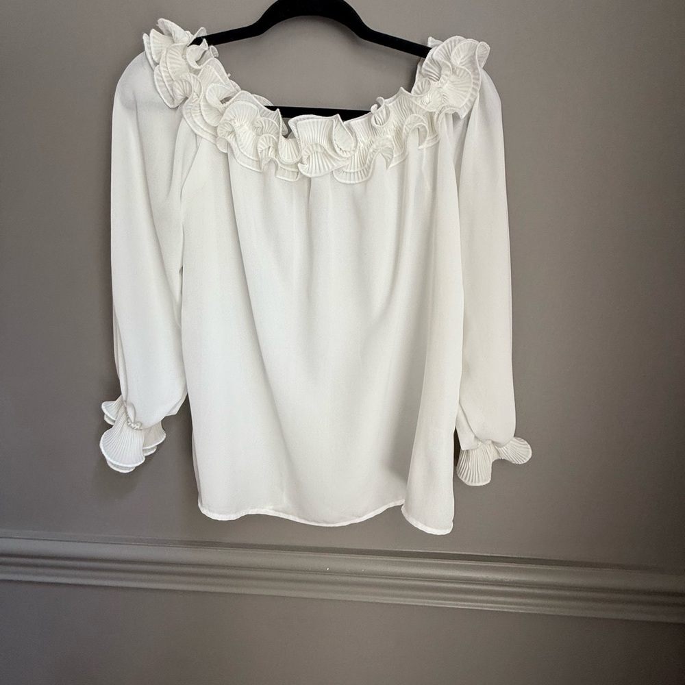 Vine & Love Cream Ruffled 3/4 Sleeve Blouse